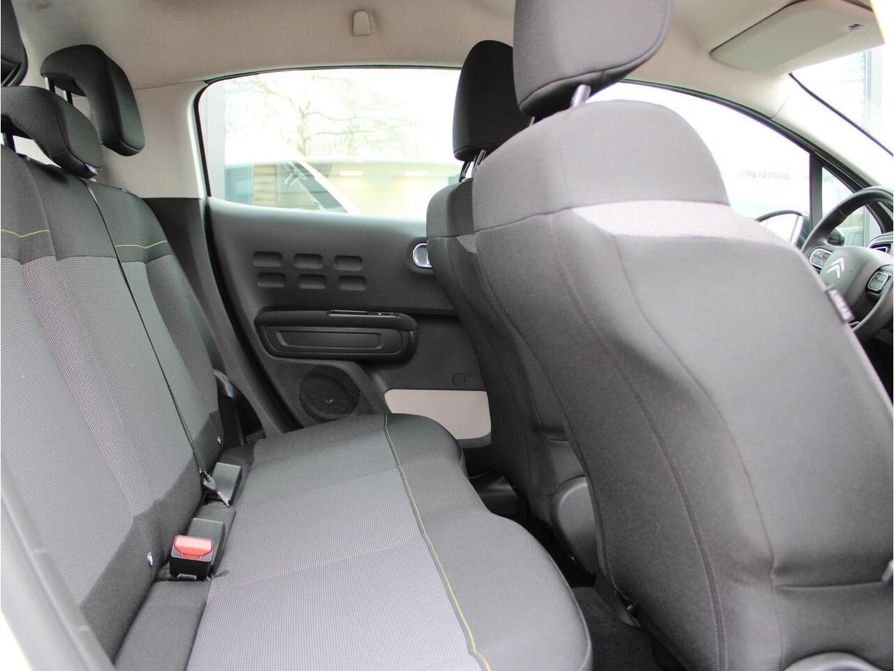 Citroen C3 1.2 PT 110 AUTOMAAT FEEL BLACK ROOF NAVI/CAMERA