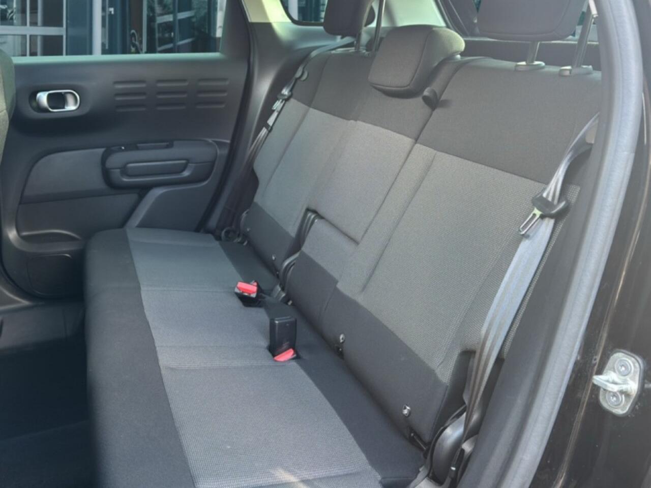 Citroen C3 1.2 PURETECH SHINE PANO-DAK/CRUISE/PDC/NAVI/CARPLAY