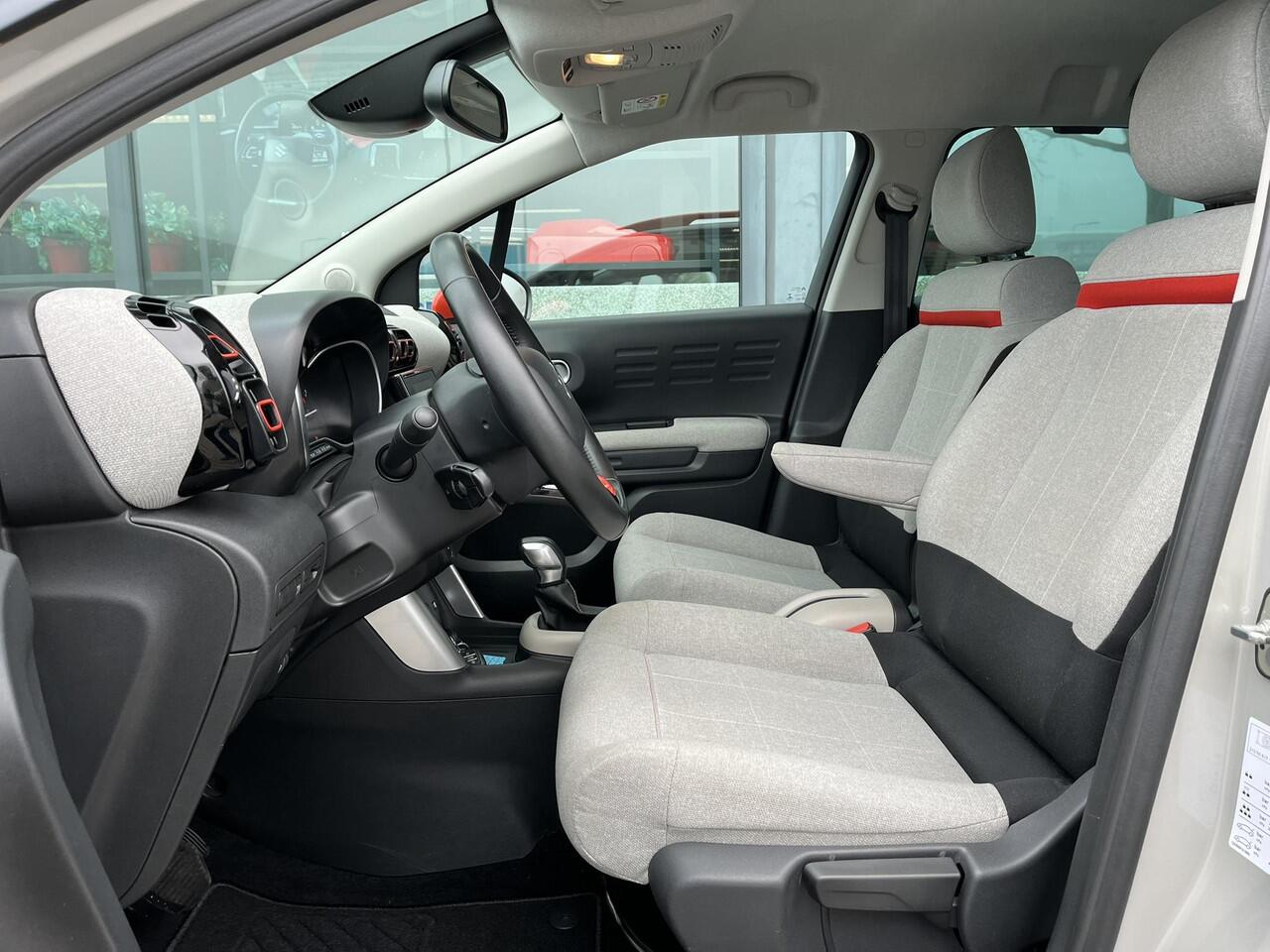 Citroen C3 Aircross 1.2 PureTech S&S Shine Automaat | Trekhaak afneembaar | Parkeersensoren V+A | Camera | Keyless entry |