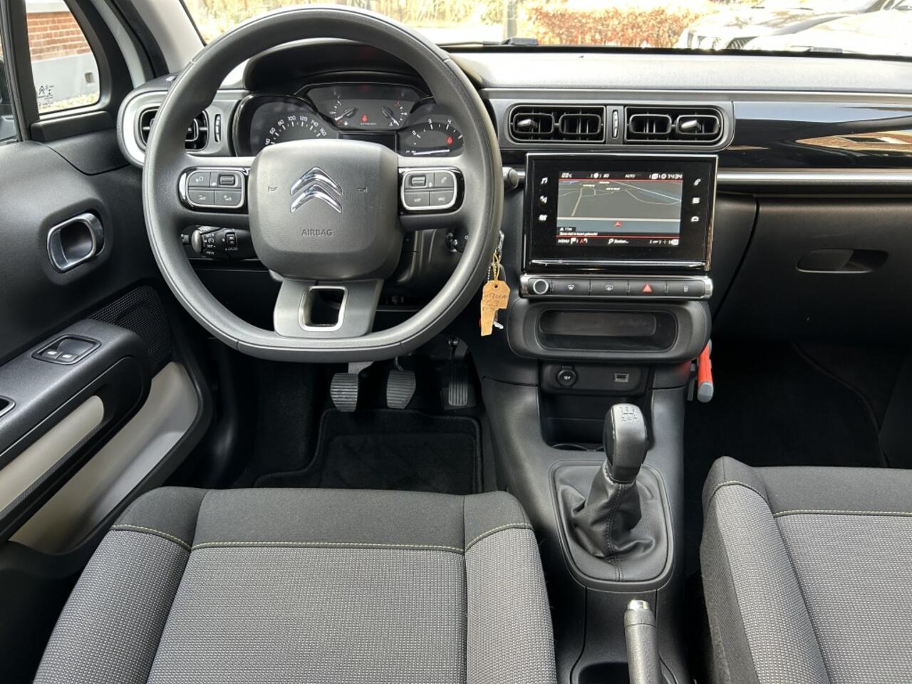 Citroen C3 1.2 Feel Navi, Carplay, Trekhaak afn. Slechts 44 dkm!