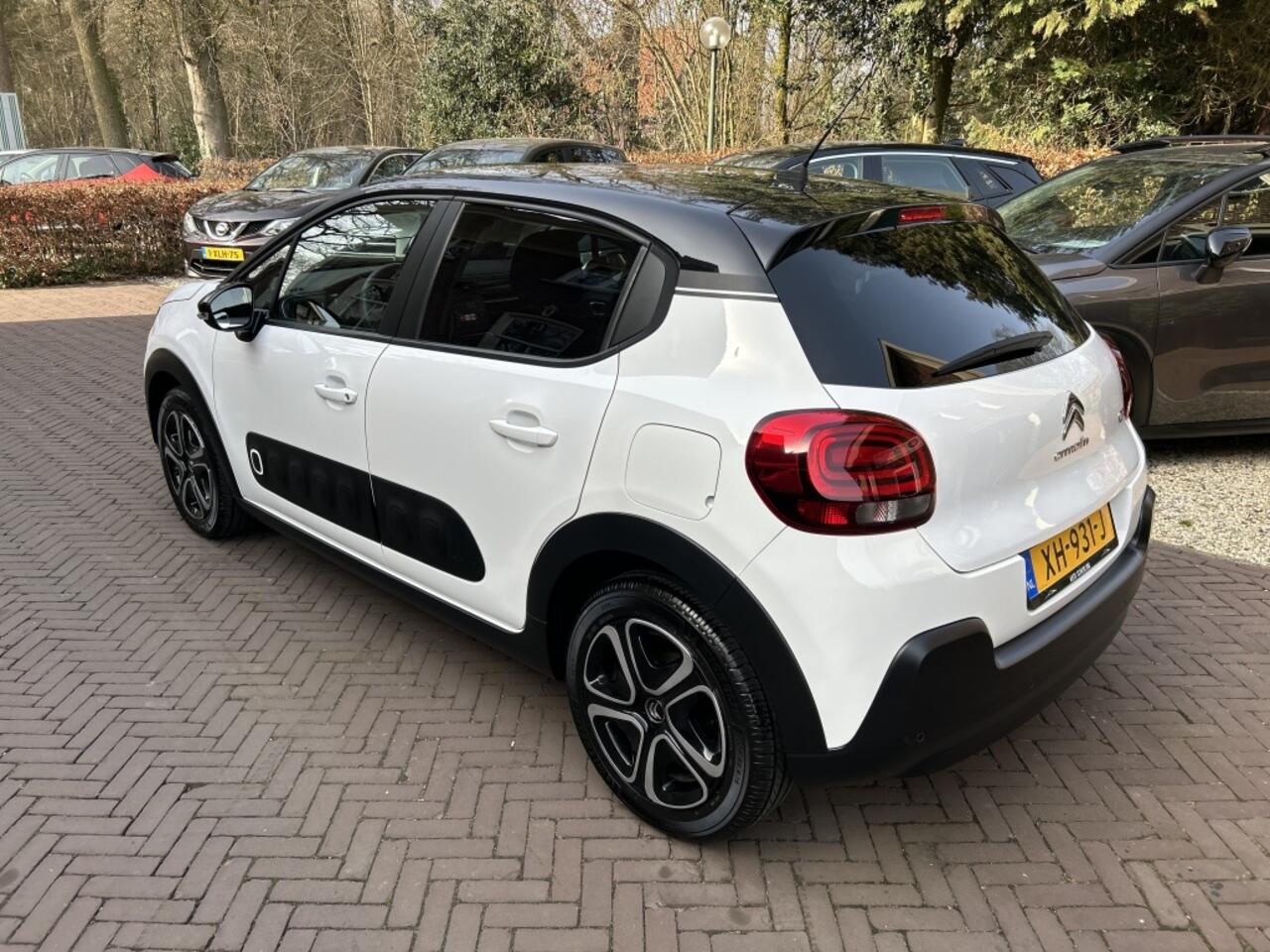 Citroen C3 1.2 Feel Navi, Carplay, Trekhaak afn. Slechts 44 dkm!