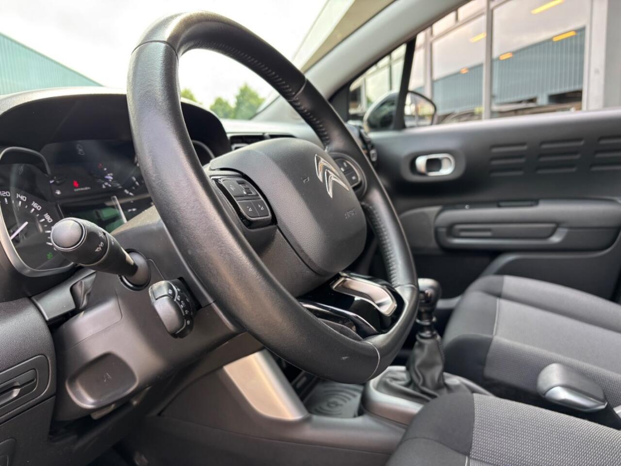 Citroen C3 1.2 PT SenS SHINE 110 PK CARPLAY AIRCO/ECC NAVI PDC_