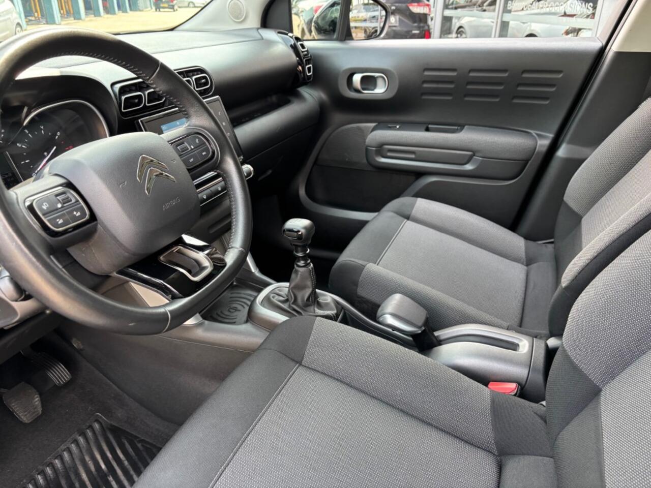 Citroen C3 1.2 PT SenS SHINE 110 PK CARPLAY AIRCO/ECC NAVI PDC_