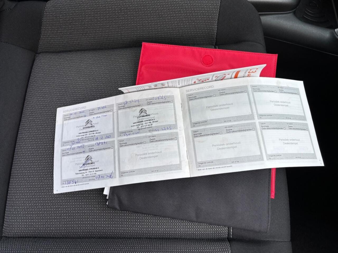 Citroen C3 1.2 PT SenS SHINE 110 PK CARPLAY AIRCO/ECC NAVI PDC_