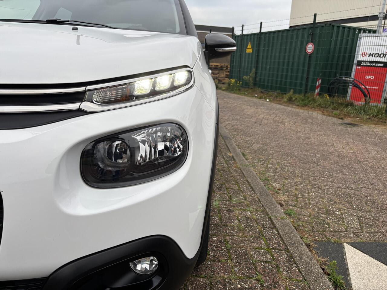 Citroen C3 1.2 PureTech Shine Apple Carplay/Duo-Tone/17"Velgen/Navi/Camera/GEEN AFLEVERKOSTEN