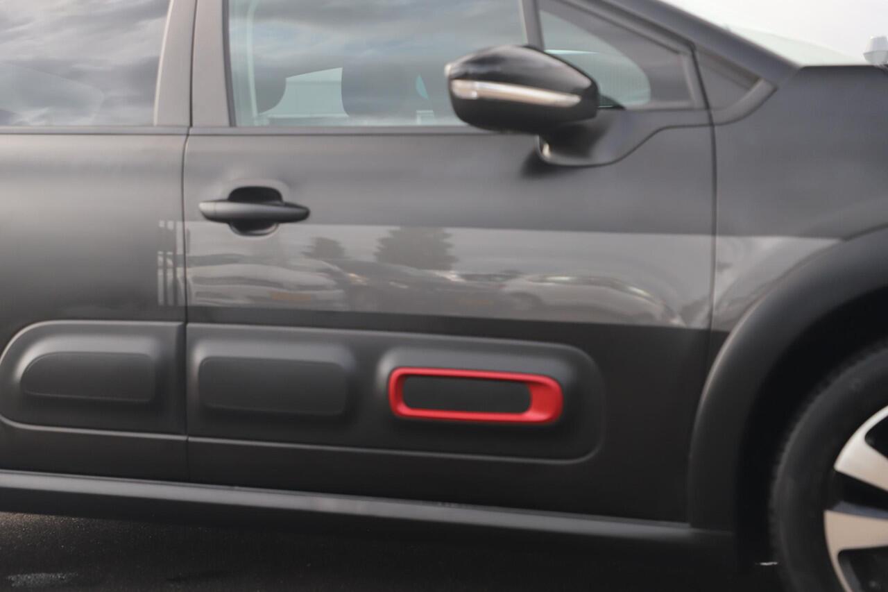 Citroen C3 1.2 PureTech C-Series Two Tone Navigatie Carplay Android Clima Cruise Parkeersensor