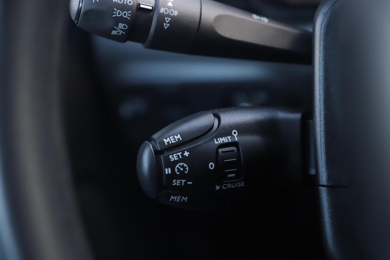 Citroen C3 1.2 PureTech Feel Navigatie Carplay Android Climate Cruise Control Parkeersensor Rijstrooksensor