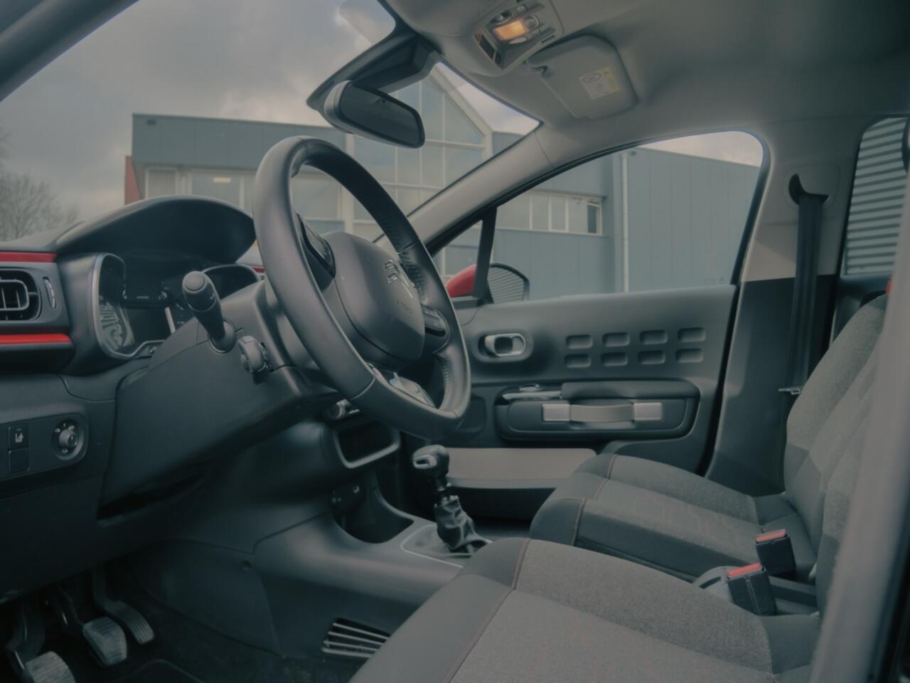 Citroen C3 1.2 Pure Tech Shine NL Auto Camera/navi