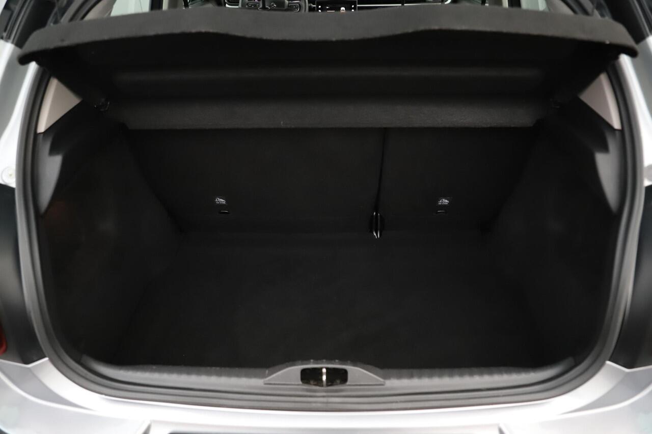 Citroen C3 1.2 PureTech Feel Navigatie Carplay Android Climate Cruise Control Rijstrooksensor Parkeersensor All-season banden!