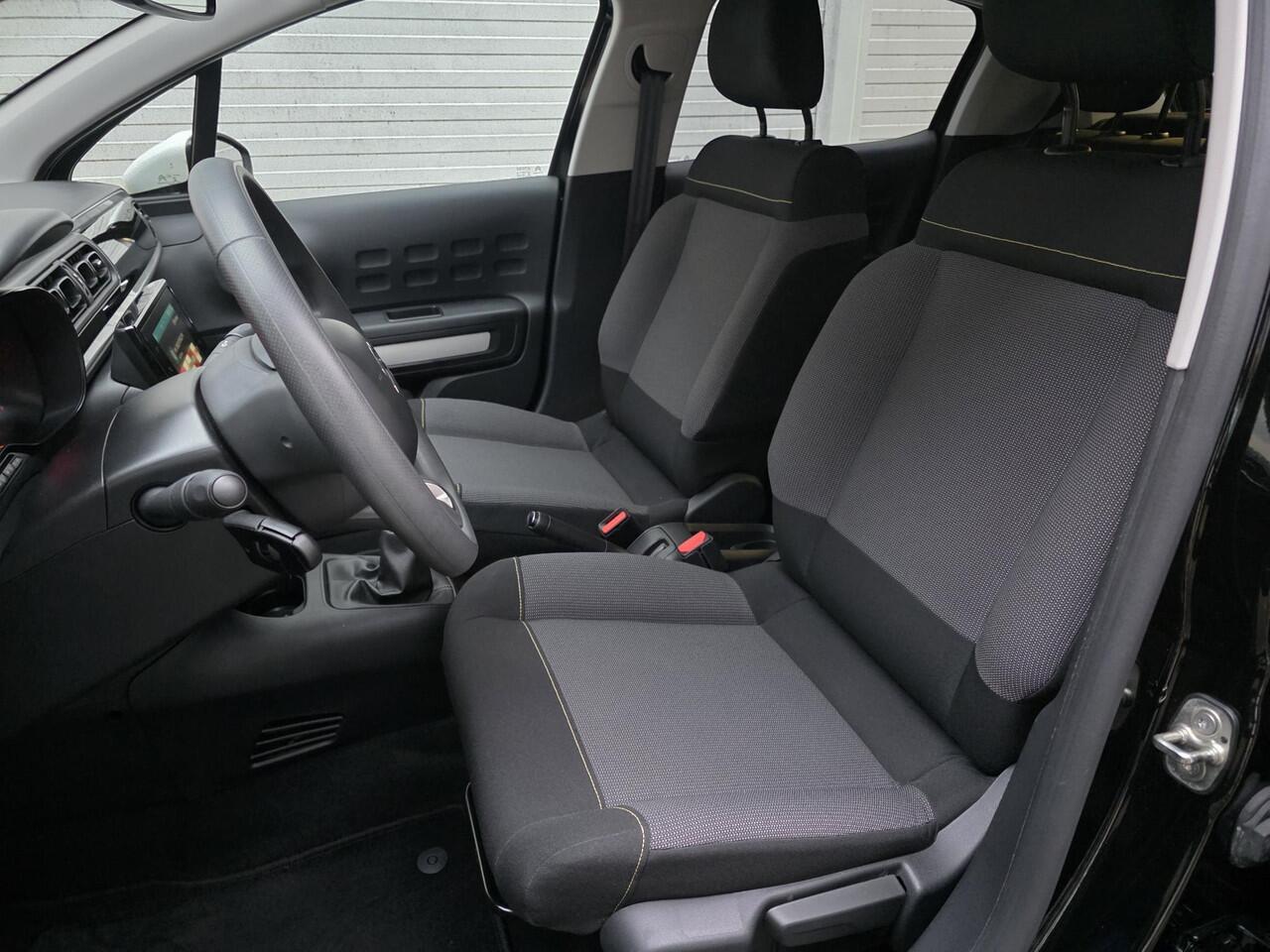 Citroen C3 Feel Edition 1.2 82pk | TWO-TONE! | APPLE CARPLAY / ANDROID AUTO | PARKEERSENSOREN | ISOFIX | EXTRA GETINTE RAMEN |