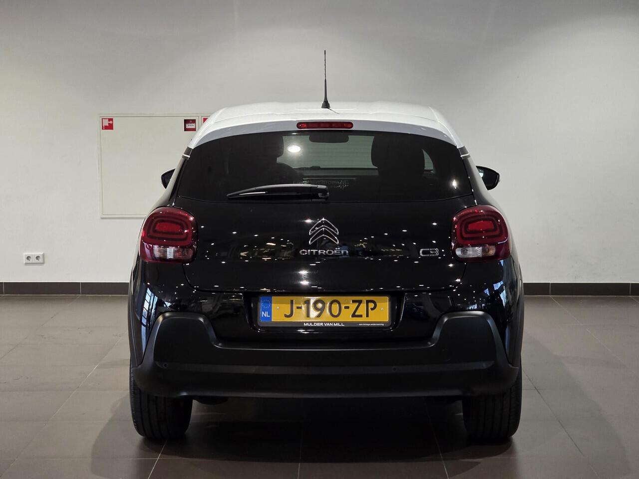 Citroen C3 Feel Edition 1.2 82pk | TWO-TONE! | APPLE CARPLAY / ANDROID AUTO | PARKEERSENSOREN | ISOFIX | EXTRA GETINTE RAMEN |