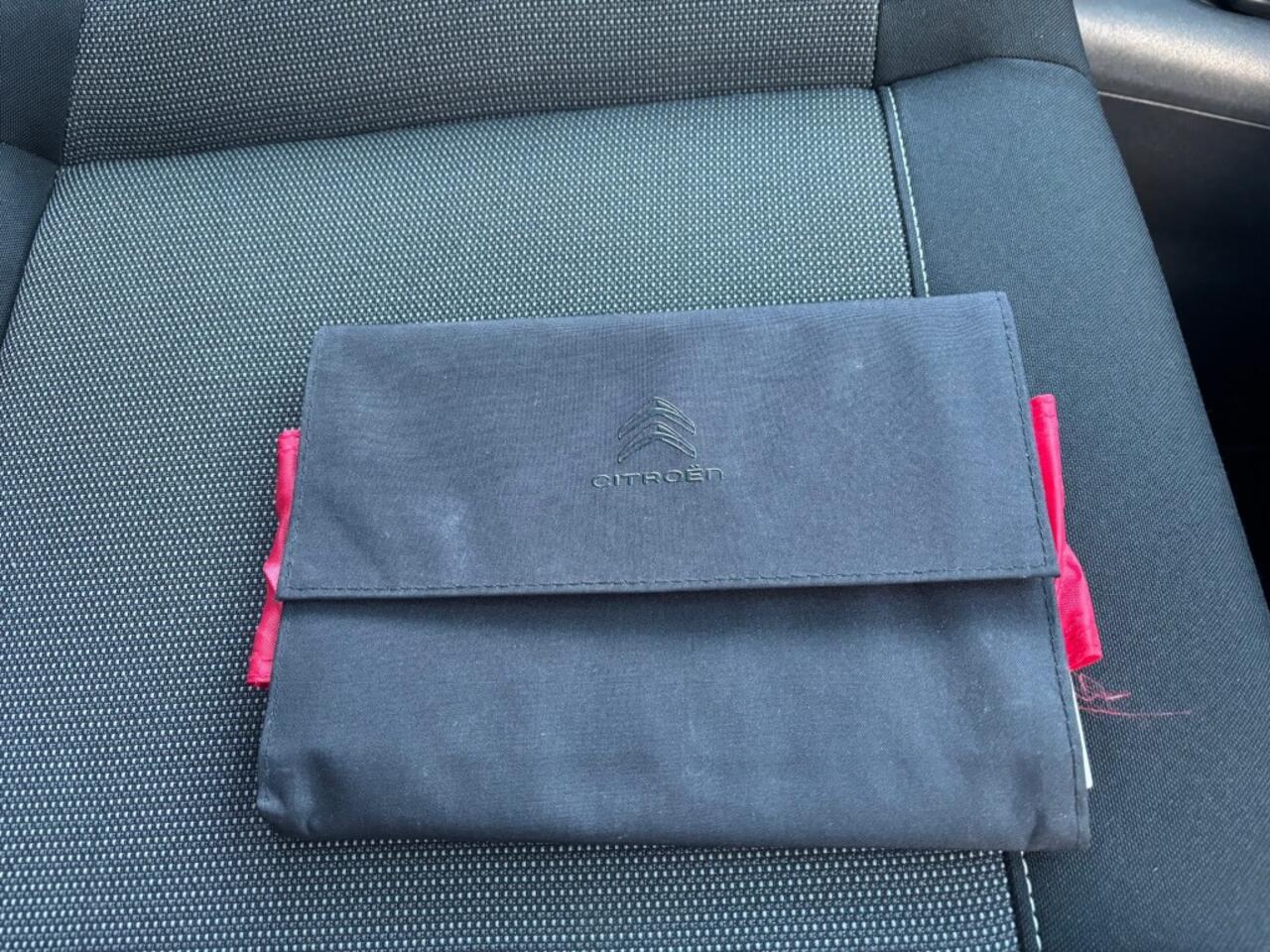 Citroen C3 1.2 PT SenS SHINE 110 PK PANO NAVI AIRCO/ECC PDC,