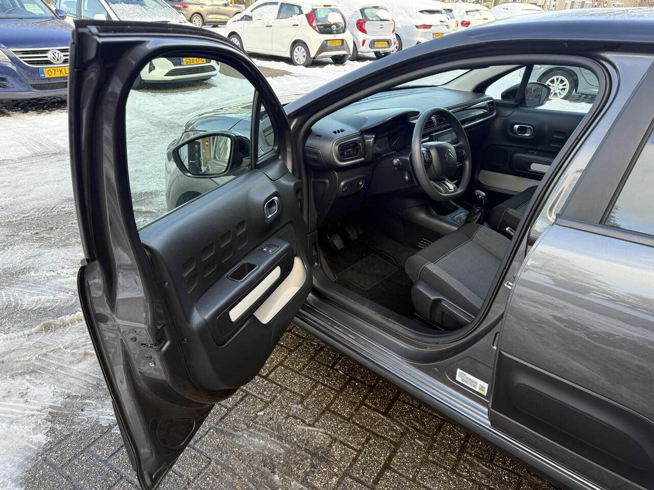 Citroen C3 1.2 PureTech Feel / Airco clima/ Cruise/ Navigatie/ Apple carplay/ PCD/ LED