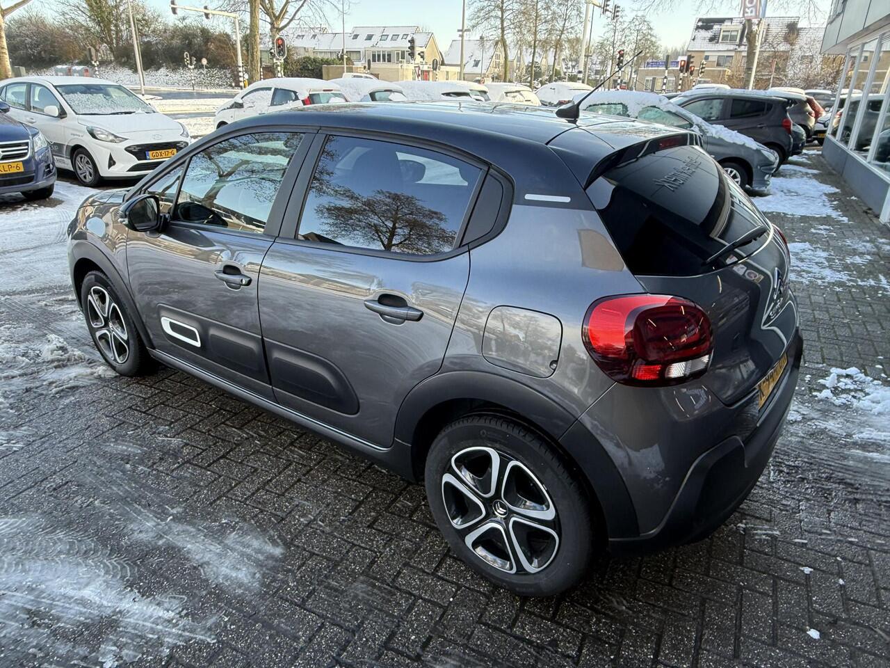 Citroen C3 1.2 PureTech Feel / Airco clima/ Cruise/ Navigatie/ Apple carplay/ PCD/ LED