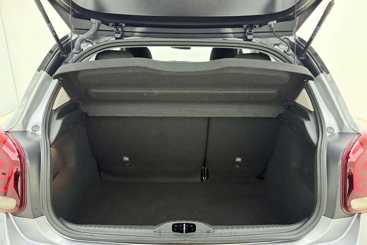 Citroen C3 1.2 PureTech C-Series | 83 PK | Trekhaak | Navigatie | Apple Carplay & Android Auto | Parkeersensoren Achter | DAB+ | Cruise Control | Two Tone Lak |