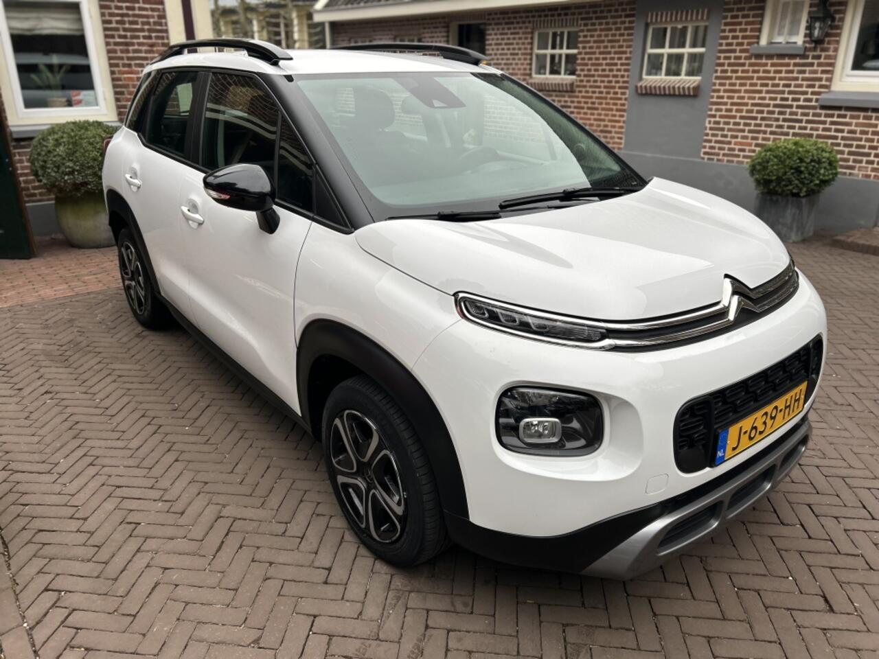 Citroen C3 Aircross 1.2 110pk Feel Navi, Carplay, PDC, Clima