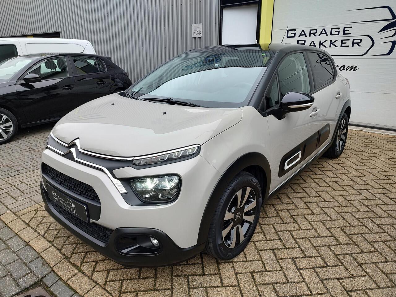 Citroen C3 1.2 PureTech Shine Navi-Carplay Stoelverwarming Led Bi-Tone Nieuwe Distributieriem