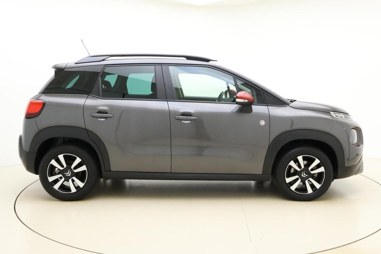 Citroen C3 Aircross 1.2 PureTech C-Series 110 PK | Navigatie | Climate control | Trekhaak | Parkeersensoren | Getint glas | Hoge instap | Dakrails | Cruise control