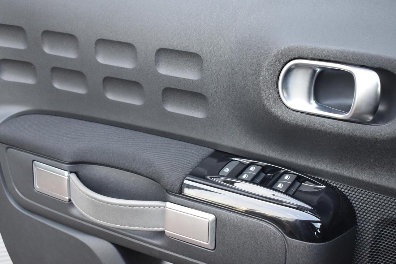 Citroen C3 1.2 PureTech Shine | Carplay | PDC | Cruise | Incl. garantie