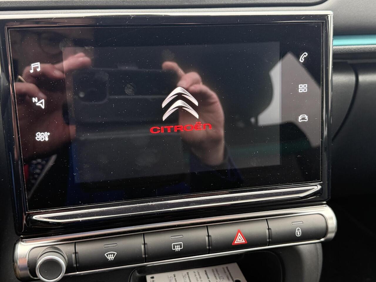 Citroen C3 1.2 PureTech Shine Navi/Camera/Keyless/Duo-Tone/Stoelverwarming/GEEN AFLEVERKOSTEN