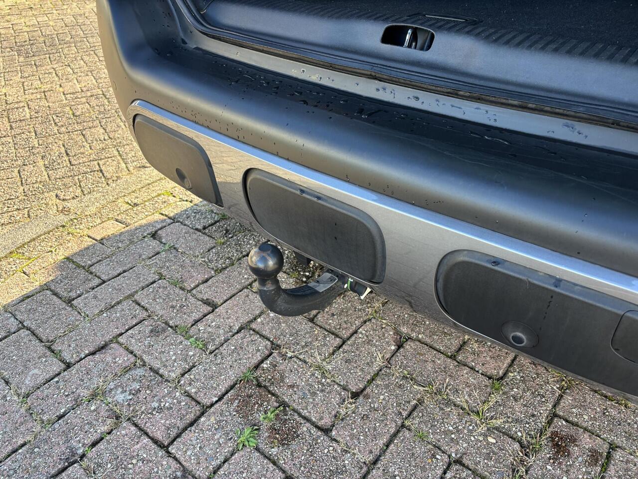 Citroen C3 Aircross 1.2 PureTech Shine Navi/Camera/Apple Car Play/Trekhaak/17"Velgen/GEEN AFLEVERKOSTEN