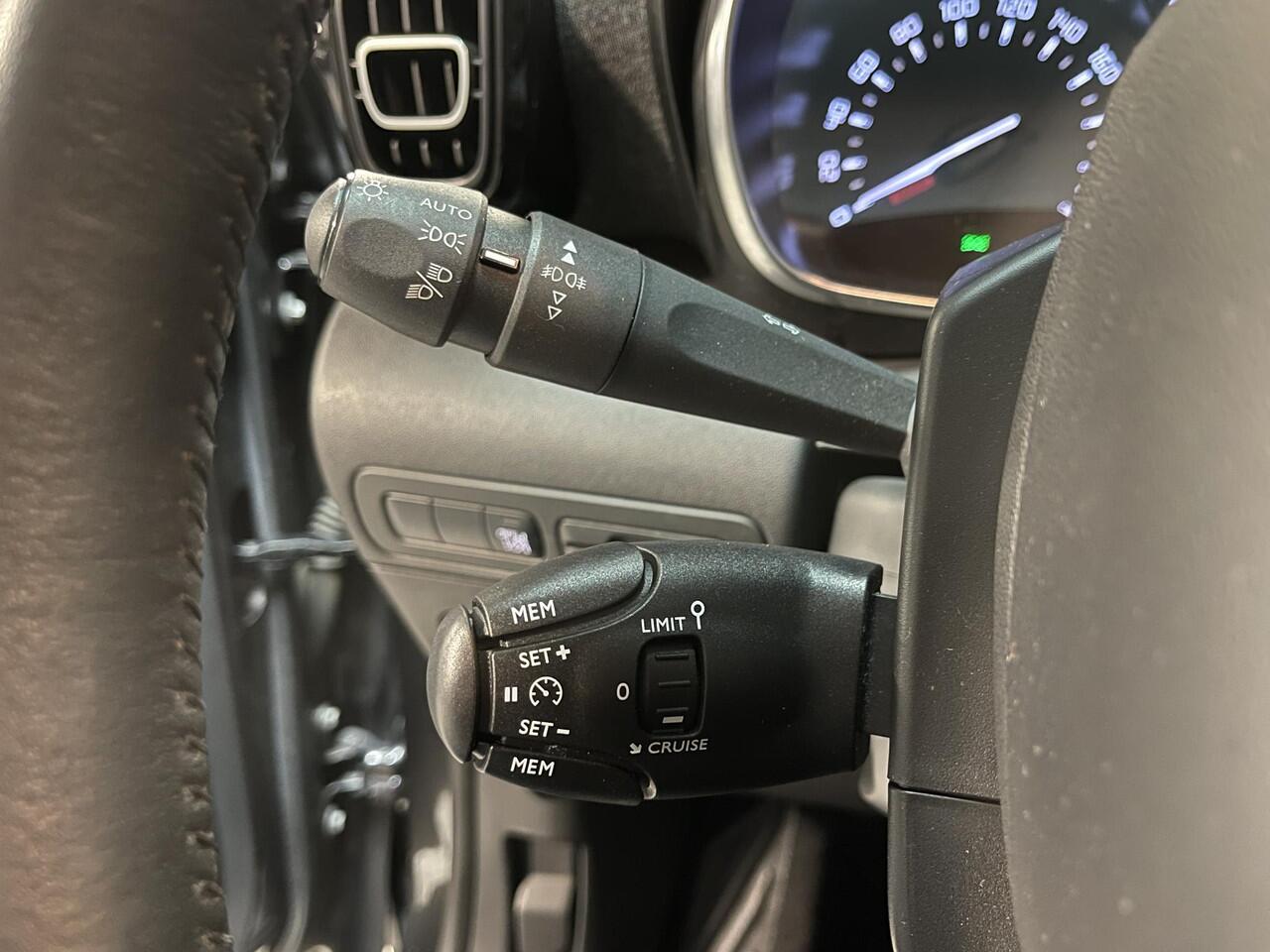 Citroen C3 Aircross 1.2 PureTech Shine 17"/Camera/Keyless/Navigatie/Apple Carplay & Android Auto/Climate/Cruise/PDC v+a/Extra getint glas