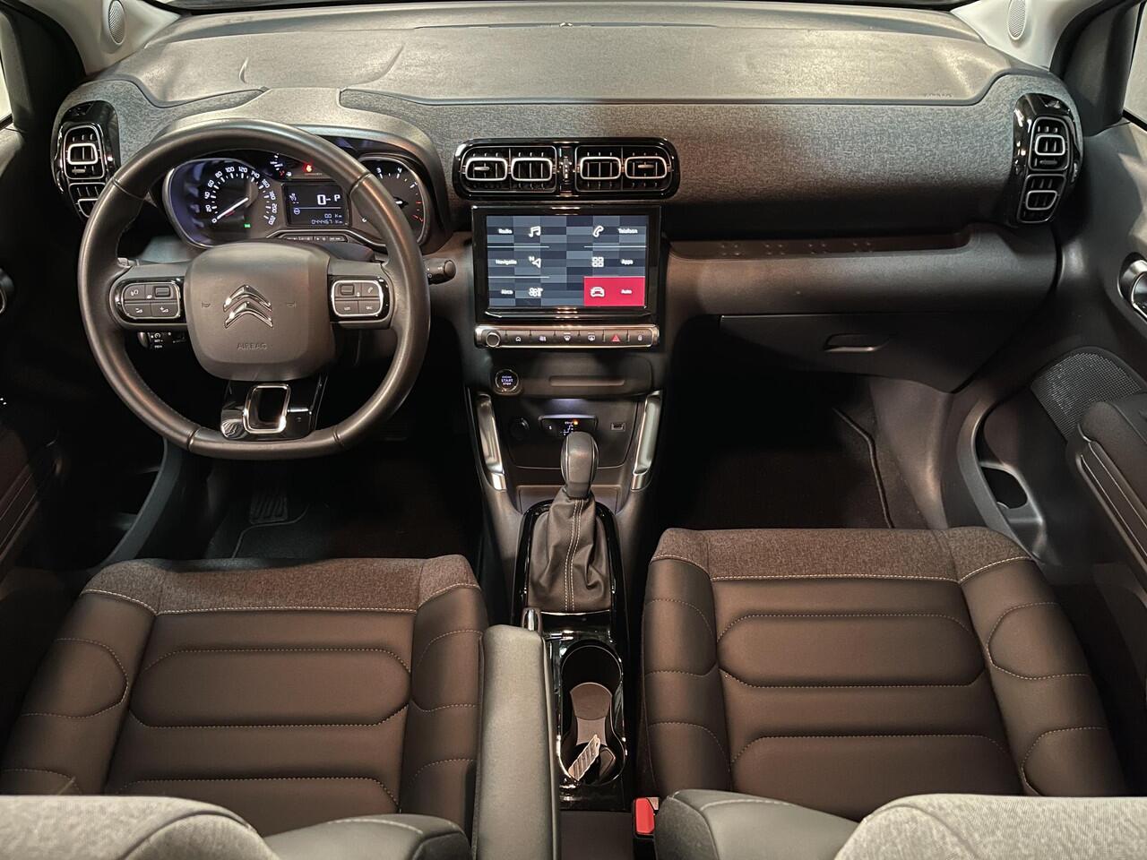 Citroen C3 Aircross 1.2 PureTech Shine 17"/Camera/Keyless/Navigatie/Apple Carplay & Android Auto/Climate/Cruise/PDC v+a/Extra getint glas