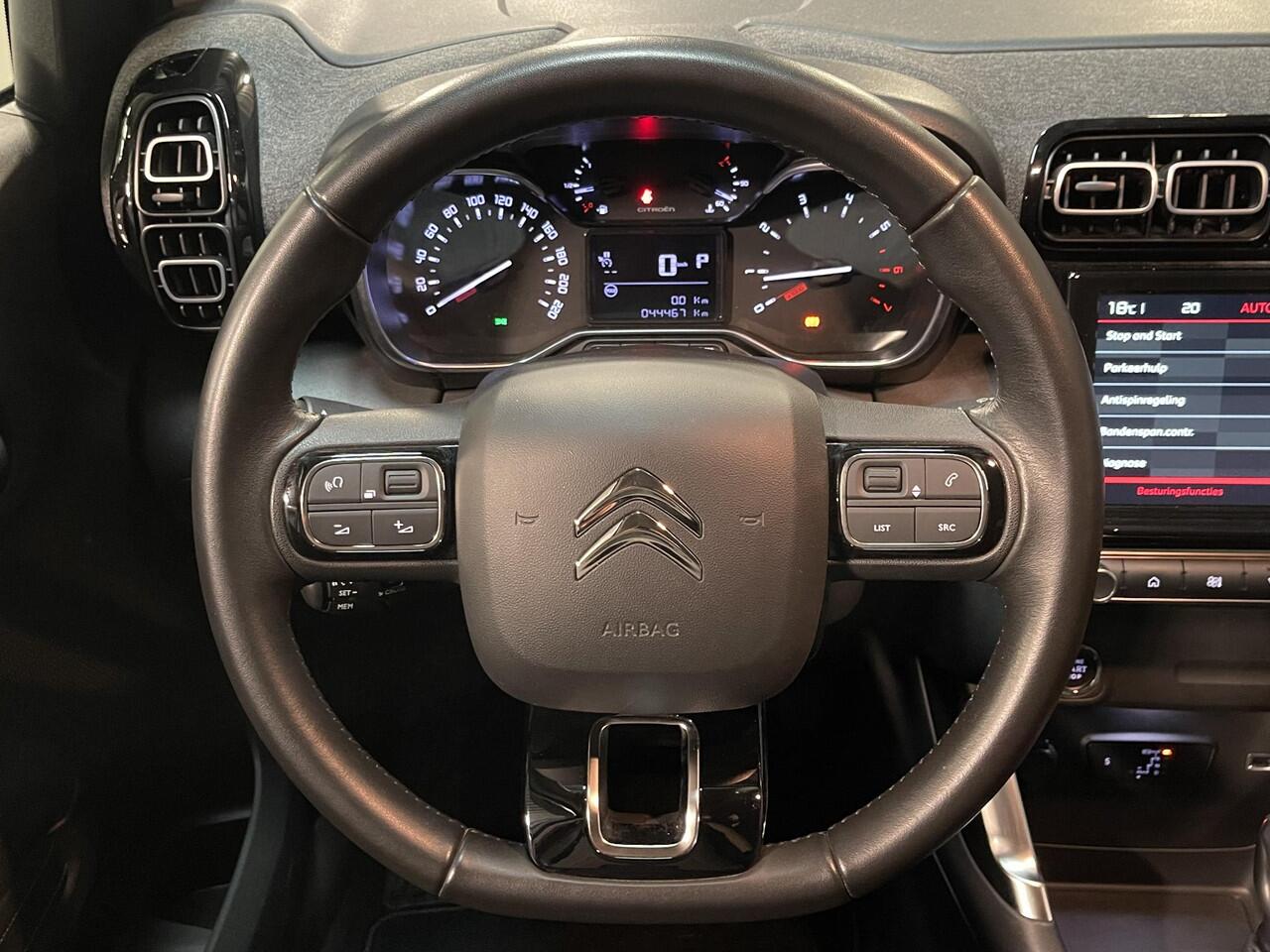 Citroen C3 Aircross 1.2 PureTech Shine 17"/Camera/Keyless/Navigatie/Apple Carplay & Android Auto/Climate/Cruise/PDC v+a/Extra getint glas