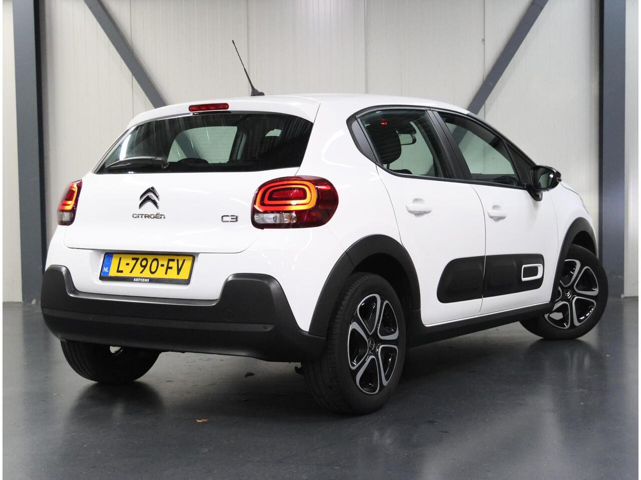 Citroen C3 Feel 110PK | 1ste eigenaar | AppleCarplay/Android Auto | Climate Control | Navigatie | Cruise Control | Parkeersensoren Achter | LED | DAB Radio |