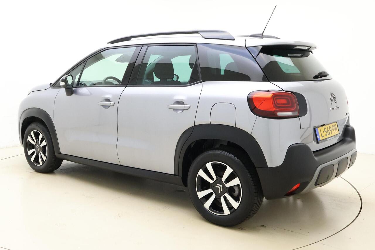 Citroen C3 Aircross 1.2 PureTech Shine 110 Pk | Navigatie | Climate control | Camera | Weinig kilometers | Lichtmetalen velgen | Extra getint glas | Dakrails