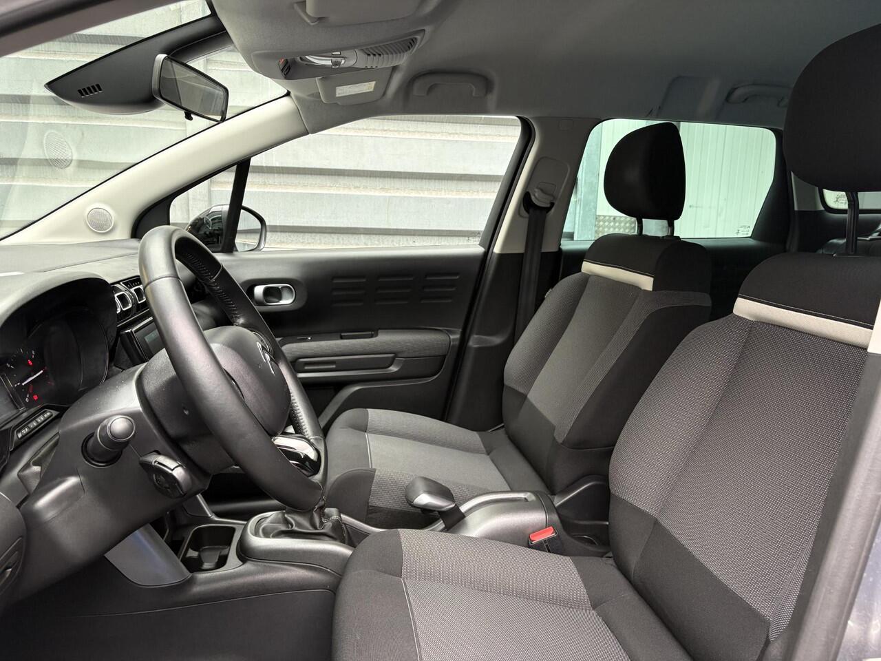 Citroen C3 Aircross Feel 1.2 Turbo 110pk | NAVI | CLIMA | PARKEERHULP | EXTRA GETINTE RAMEN | DAKRAILS | CRUISE CONTROL | DAB+