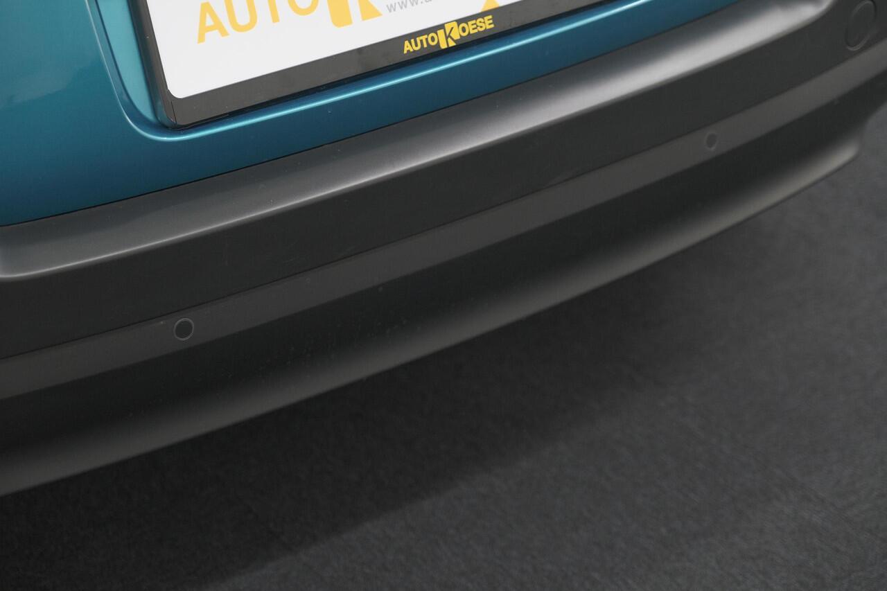 Citroen C3 PureTech 82 Feel | Apple Carplay | Parkeersensoren | Getint Glas | Navigatie