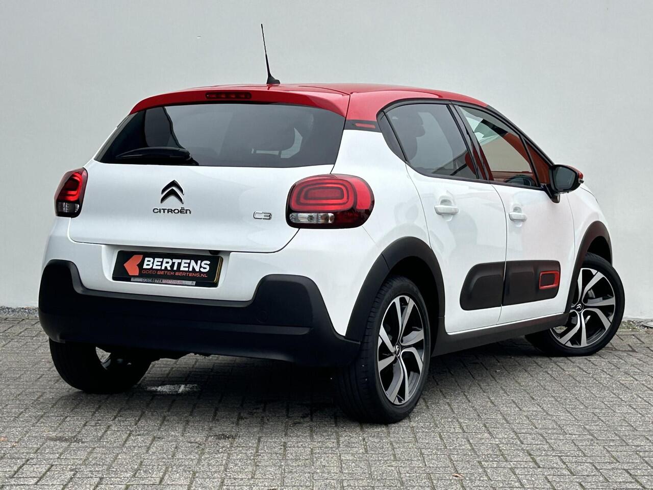 Citroen C3 1.2 PT 83 Shine | Comfort seats | Parkeercamera | Navi | Apple Carplay | Prijs is rijklaar