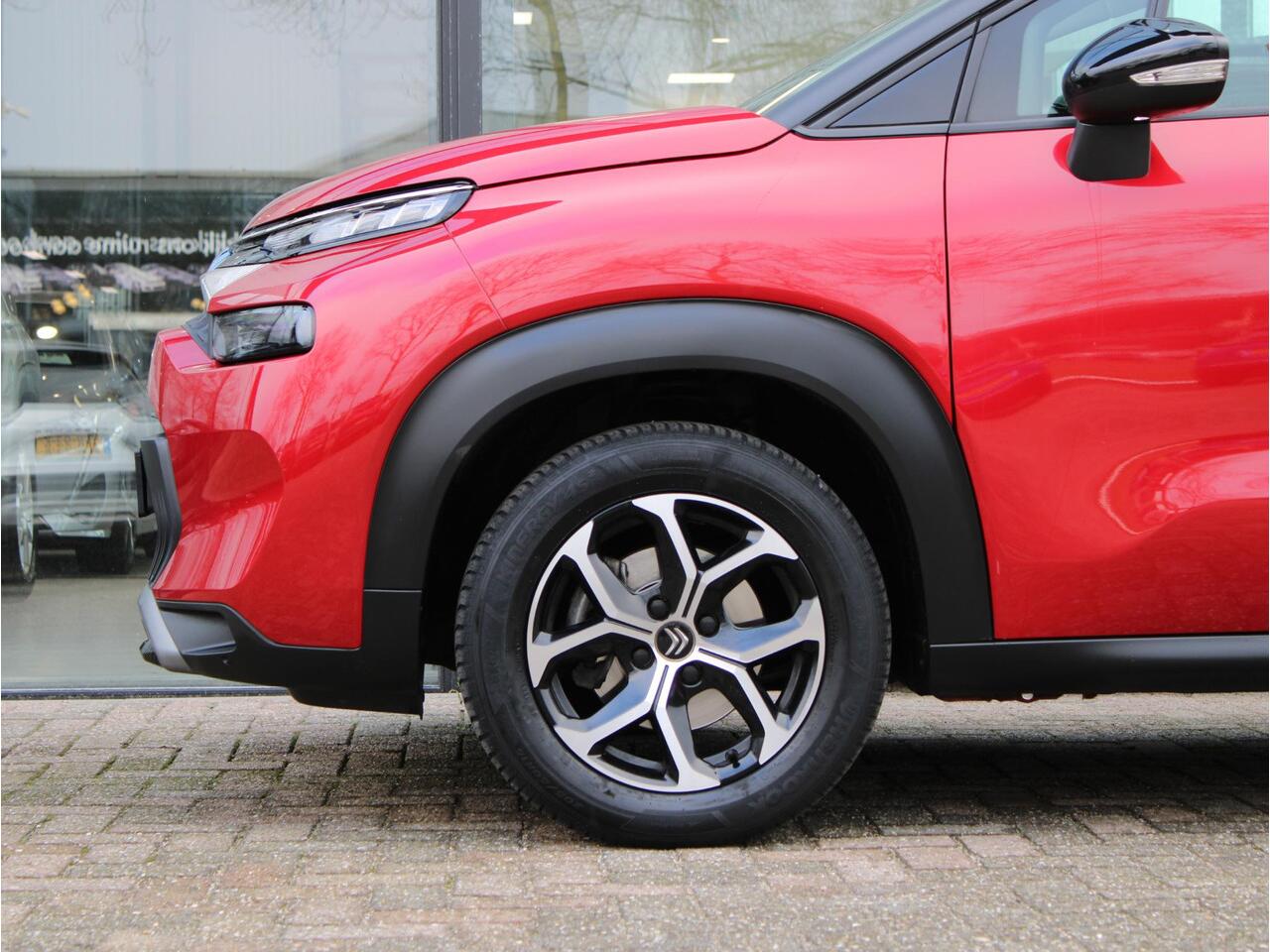 Citroen C3 Aircross 1.2 PureTech Shine Automaat | Navi / Climate / Cruise