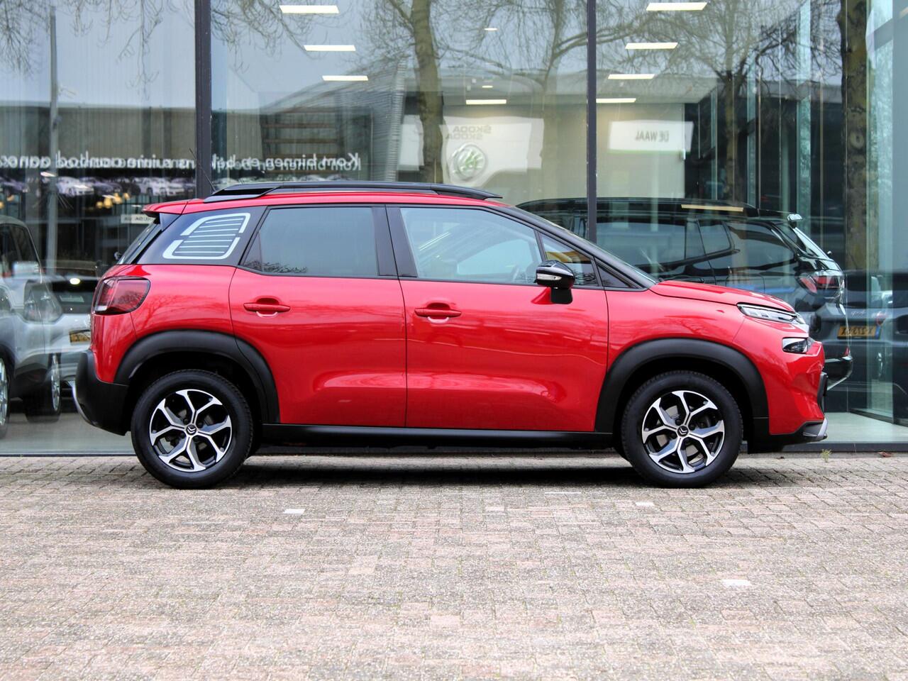 Citroen C3 Aircross 1.2 PureTech Shine Automaat | Navi / Climate / Cruise