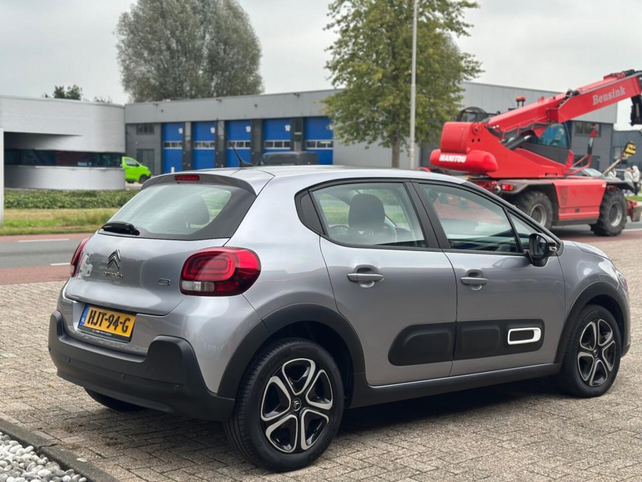 Citroen C3 1.2 PureTech Feel '' Infotainmentsystem - PDC - CC - USB ''