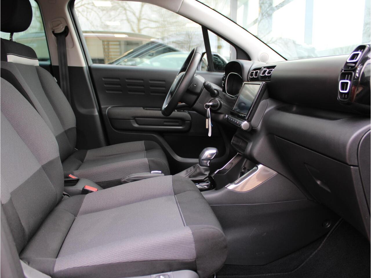 Citroen C3 Aircross 1.2 PureTech Shine Automaat | Navi / Climate / Cruise