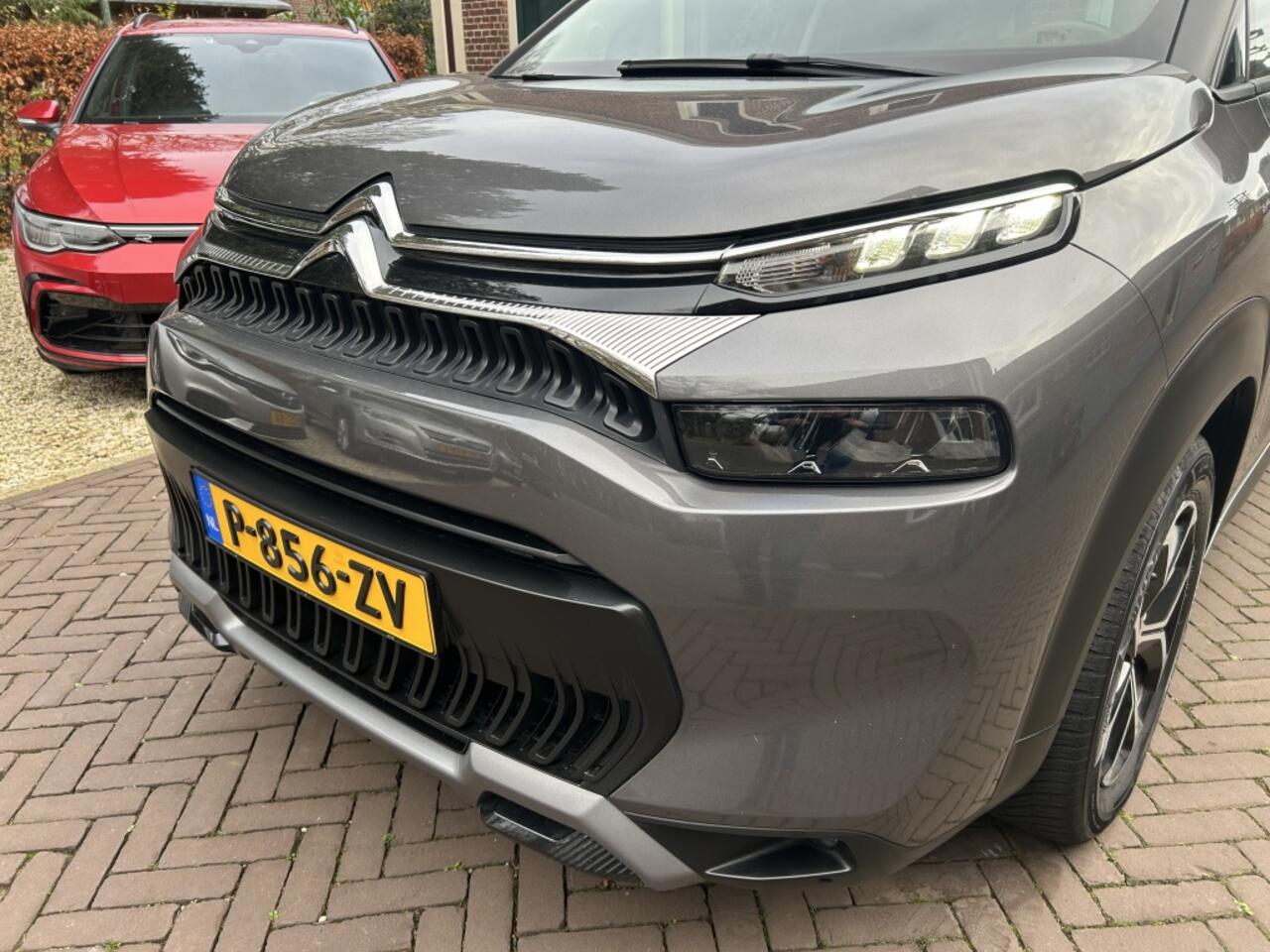 Citroen C3 Aircross 1.2 110pk Shine Navi, Carplay, LMV, Stoelverw.