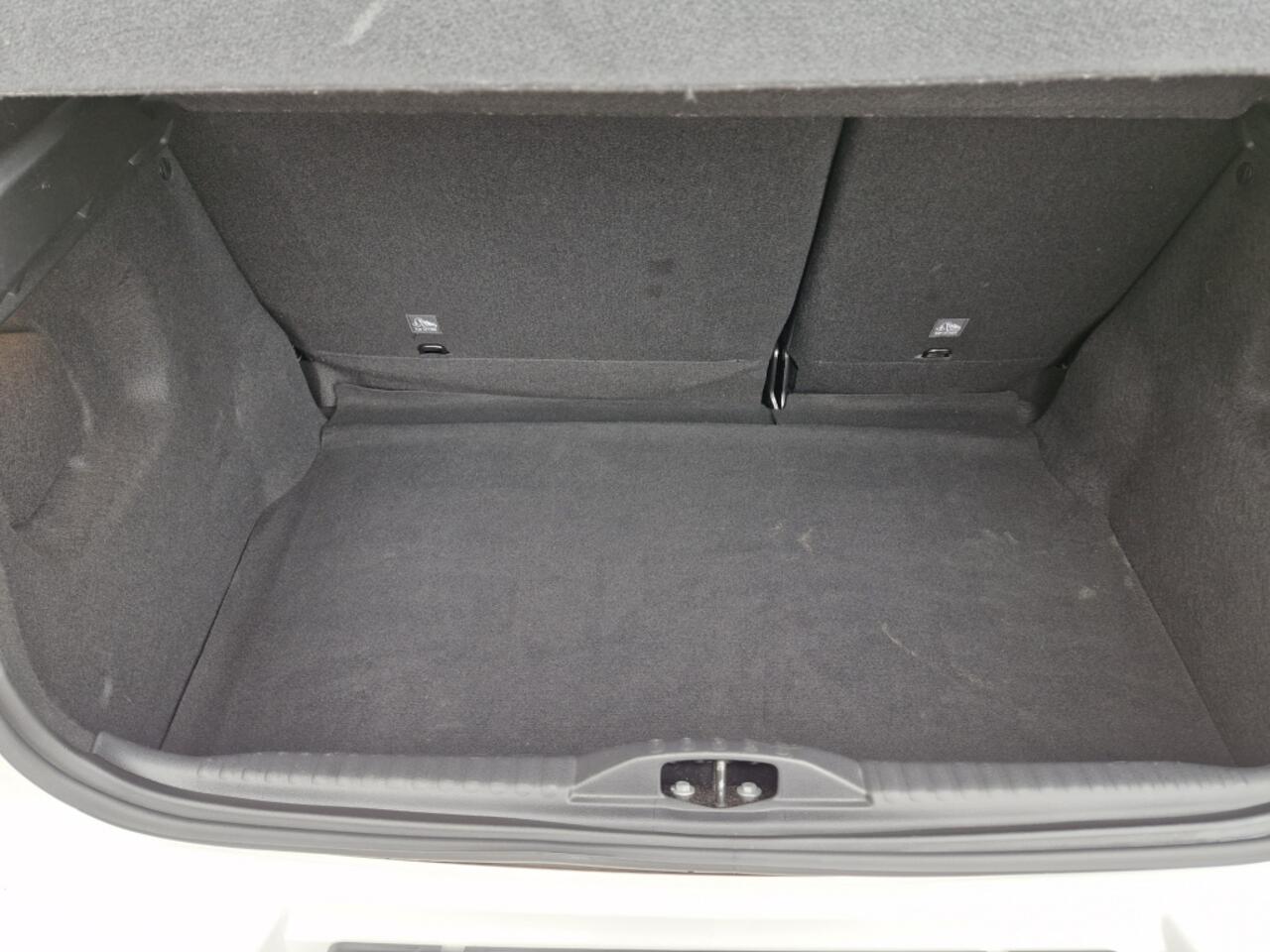 Citroen C3 82 pk Shine | Keyless Entry | Apple Carplay & Android Auto | LE