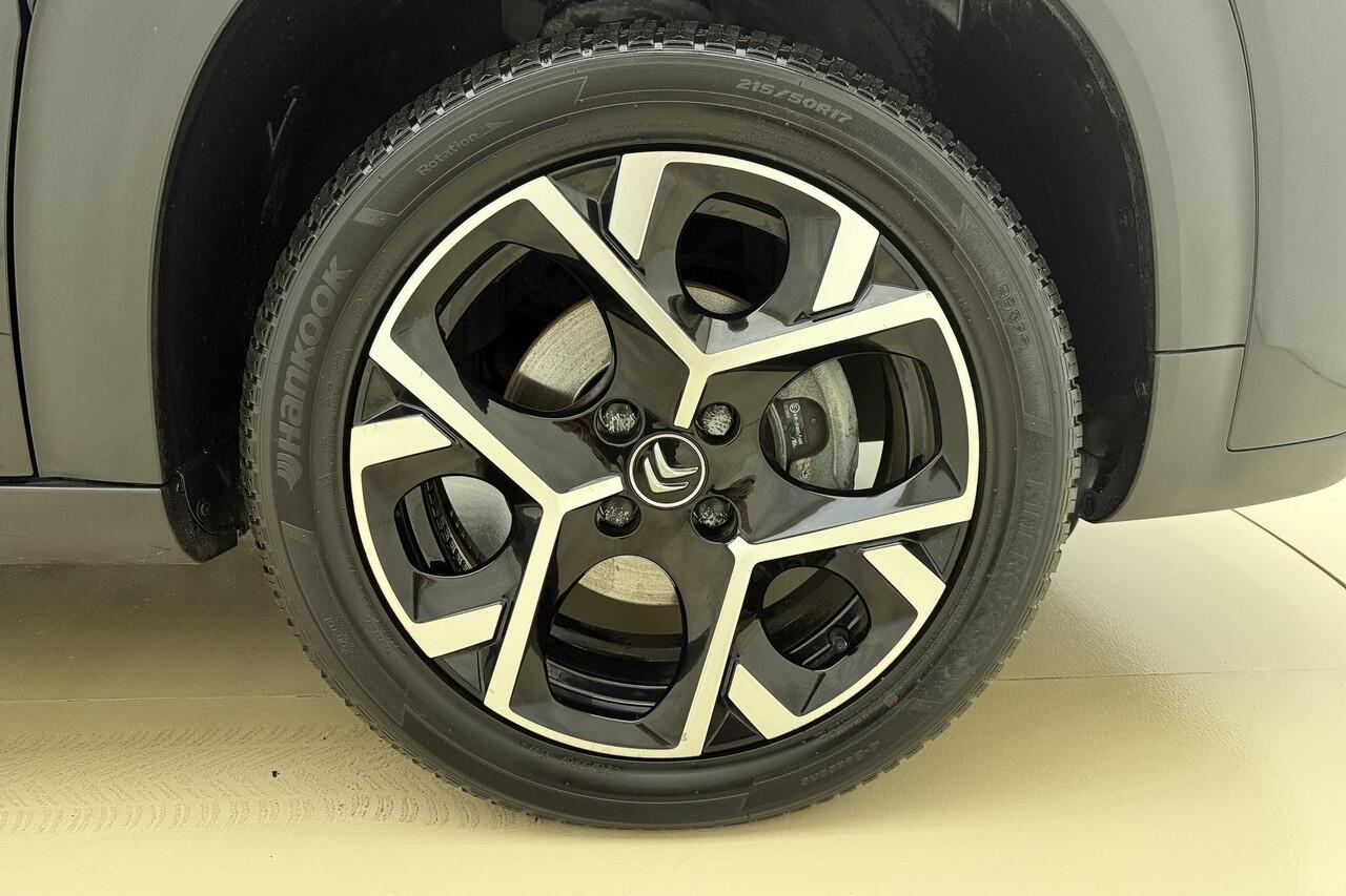 Citroen C3 Aircross 1.2 PureTech Shine Pack Business 130 PK | Automaat | Lederen bekleding | Stoelverwarming | Trekhaak | Camera | Navigatie | Mirror Screen | 1e eigenaar