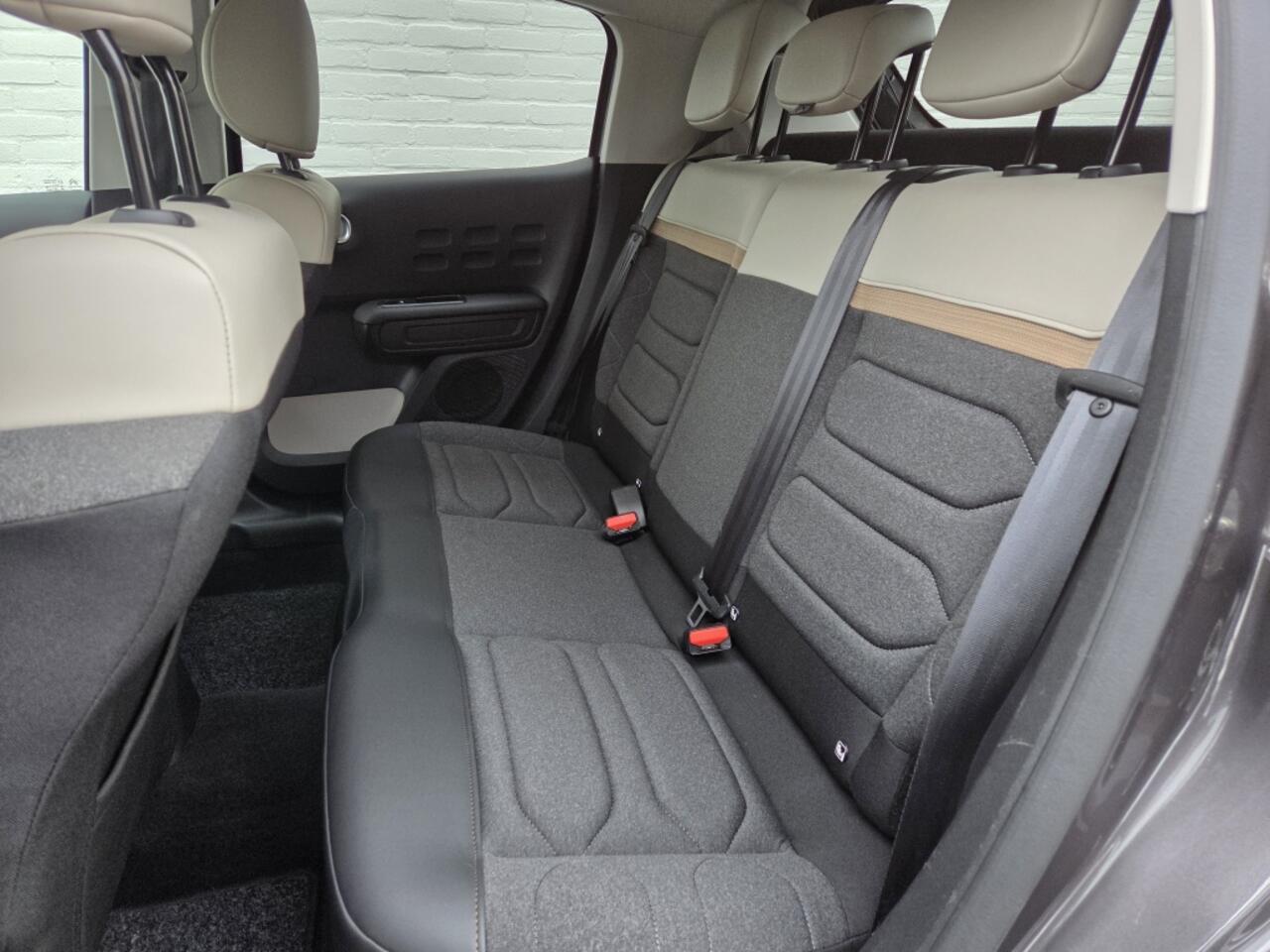 Citroen C3 1.2 110 pk Automaat Shine | Camera A. | Carplay | Navigatie