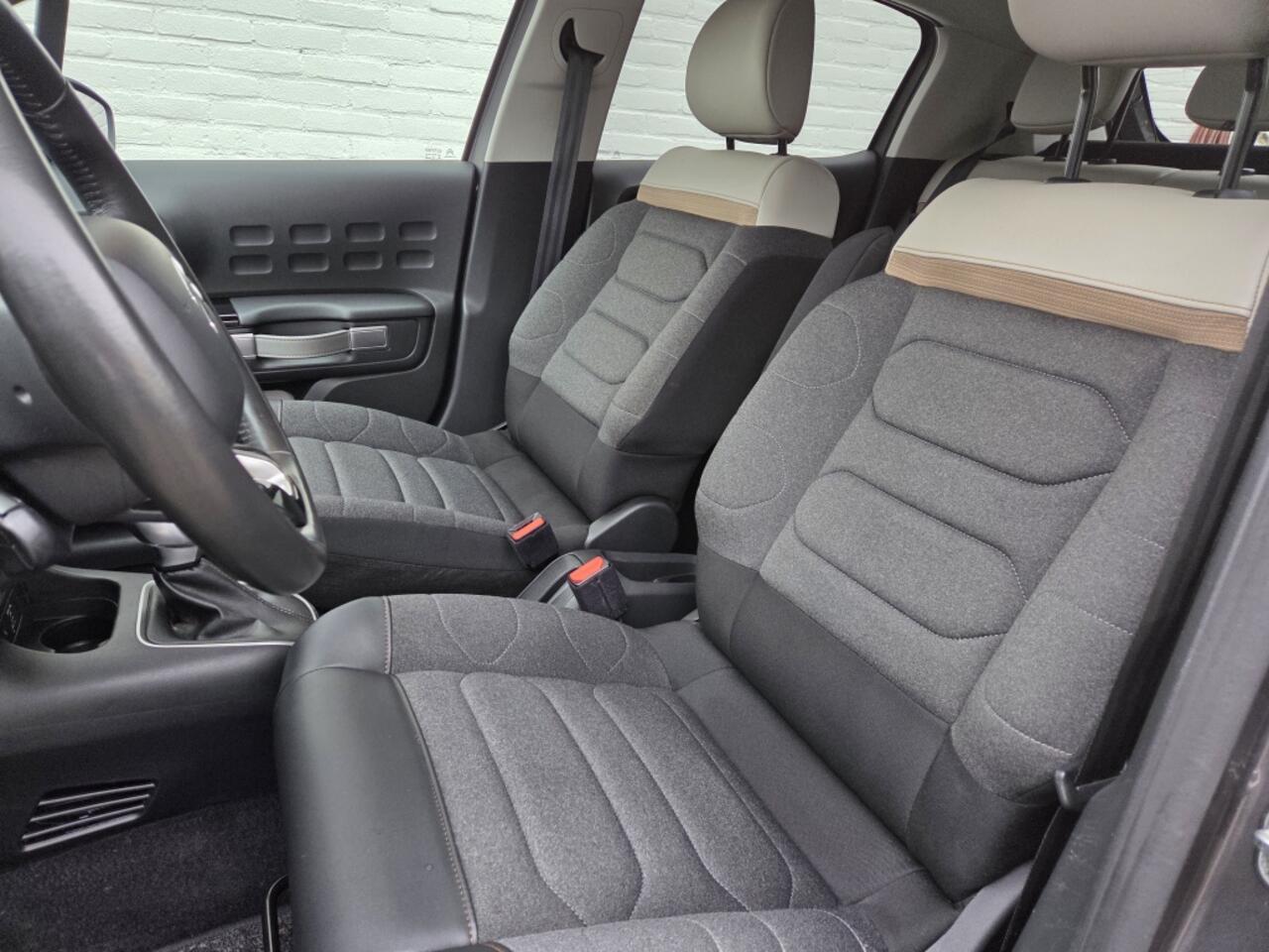 Citroen C3 1.2 110 pk Automaat Shine | Camera A. | Carplay | Navigatie