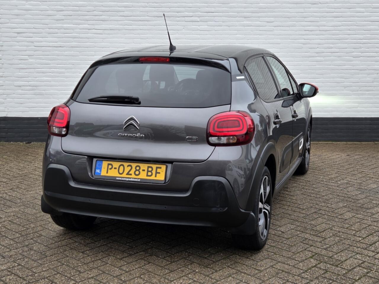 Citroen C3 1.2 110 pk Automaat Shine | Camera A. | Carplay | Navigatie