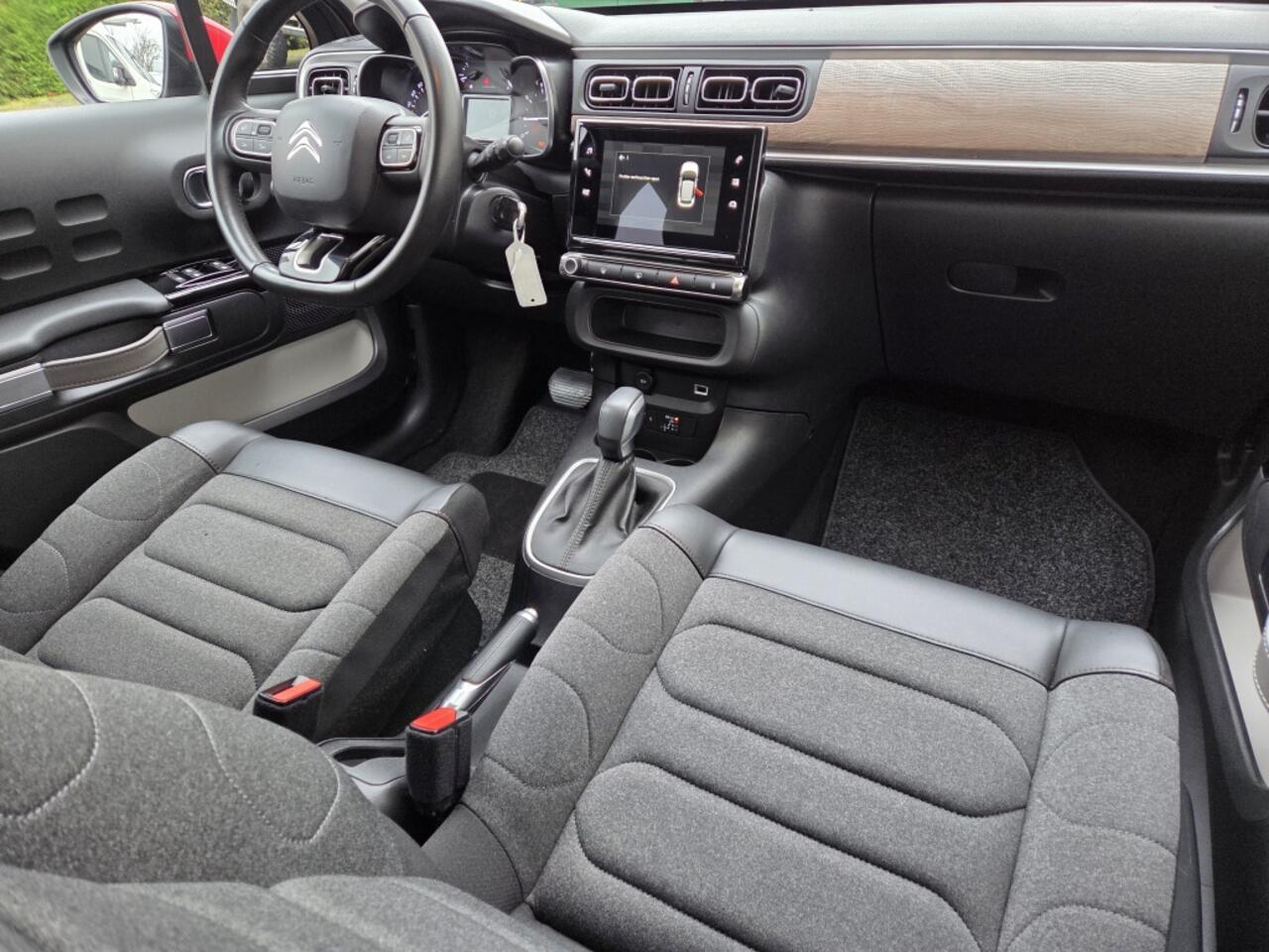 Citroen C3 1.2 110 pk Automaat Shine | Camera A. | Carplay | Navigatie