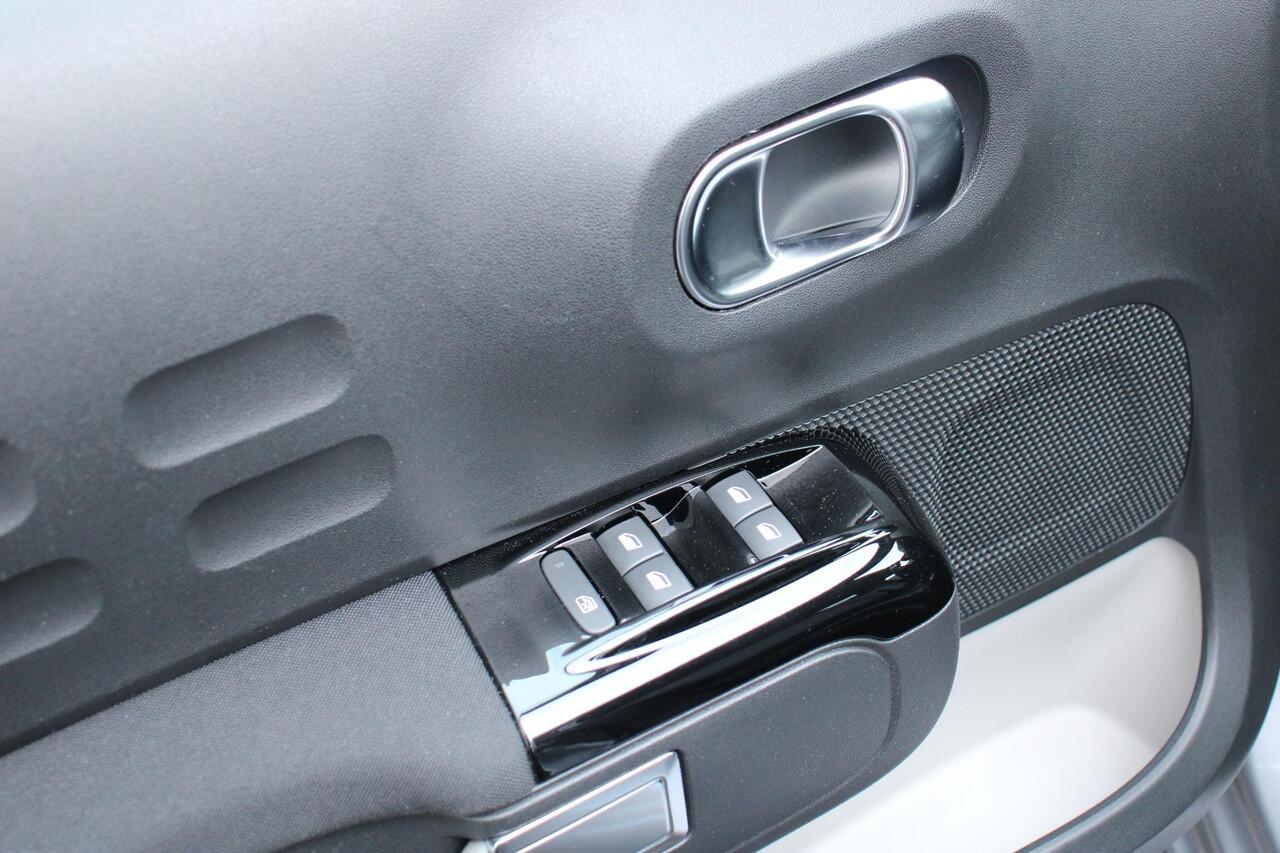 Citroen C3 1.2 PureTech C-Series NAVI, CARPLAY, 42DKM