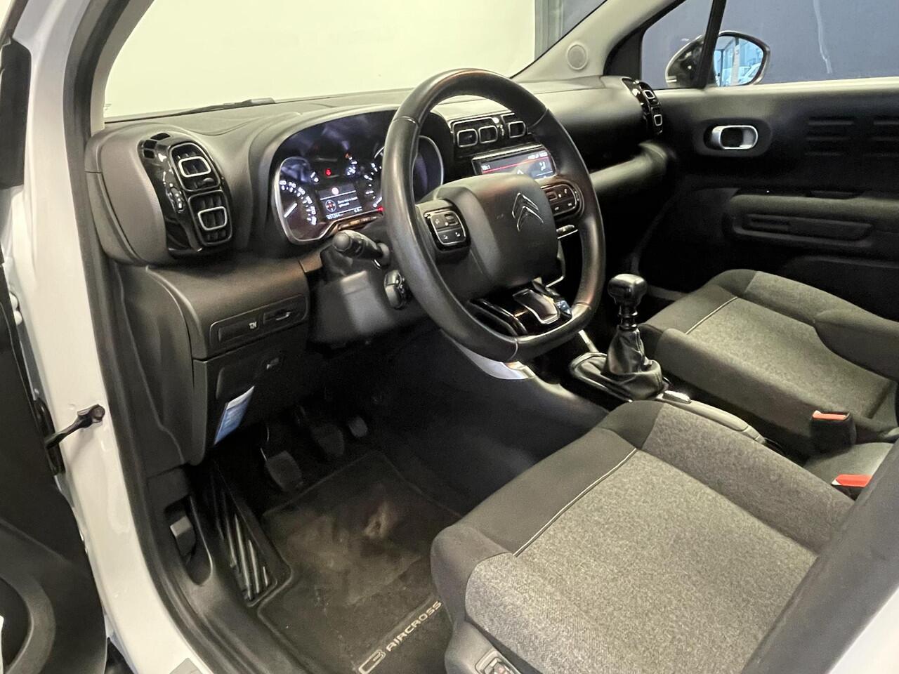 Citroen C3 Aircross C-Series 1.2 Turbo 110pk | CAMERA | NAVI | STOELVERW. | CLIMA | CRUISE CONTROL | DAB+ | ALL-SEASONBANDEN | 16" LM-VELGEN 'BLACK' |