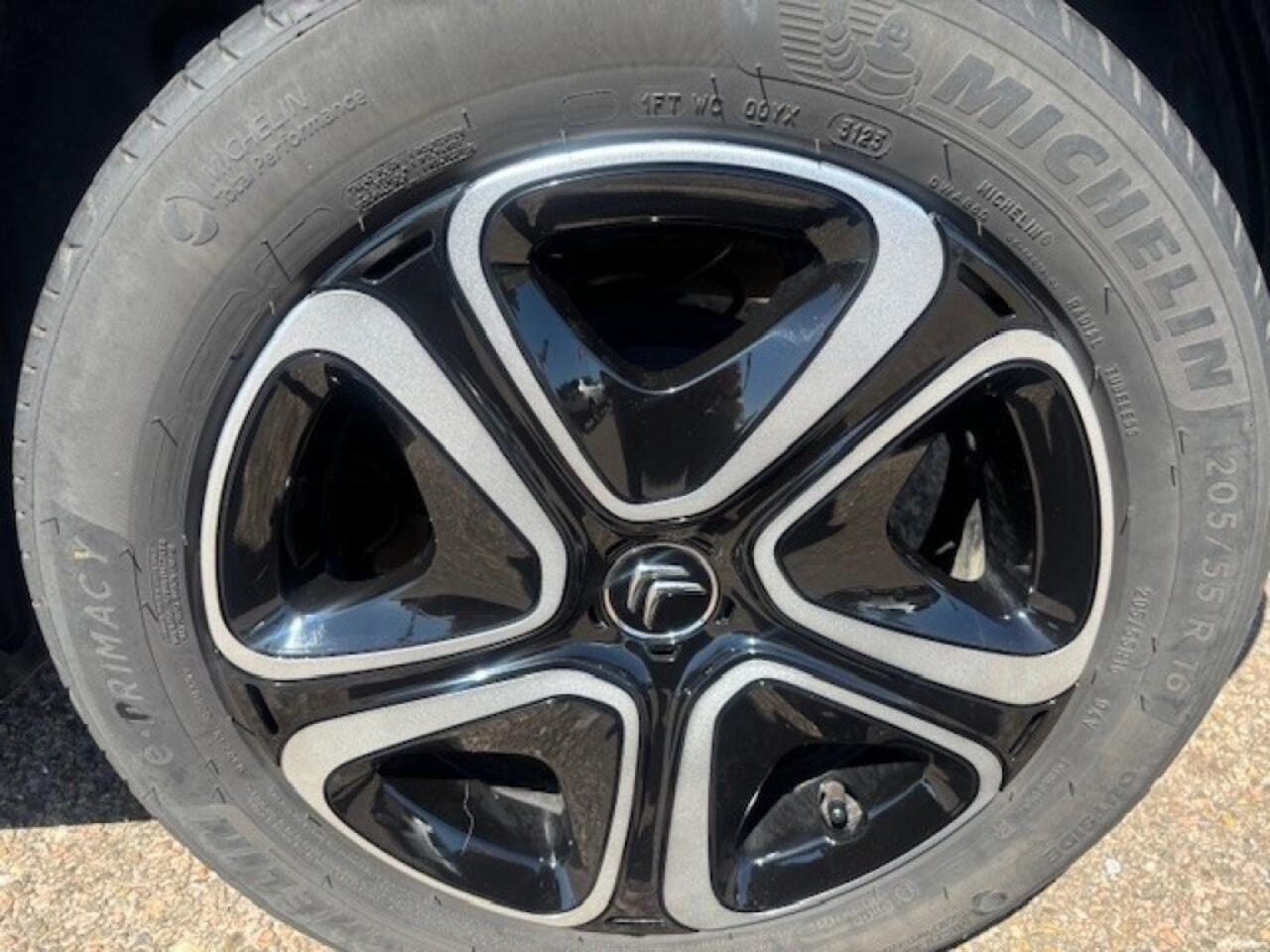 Citroen C3 1.2 PT C-Series, Carplay, Clima, Cruise, DAB