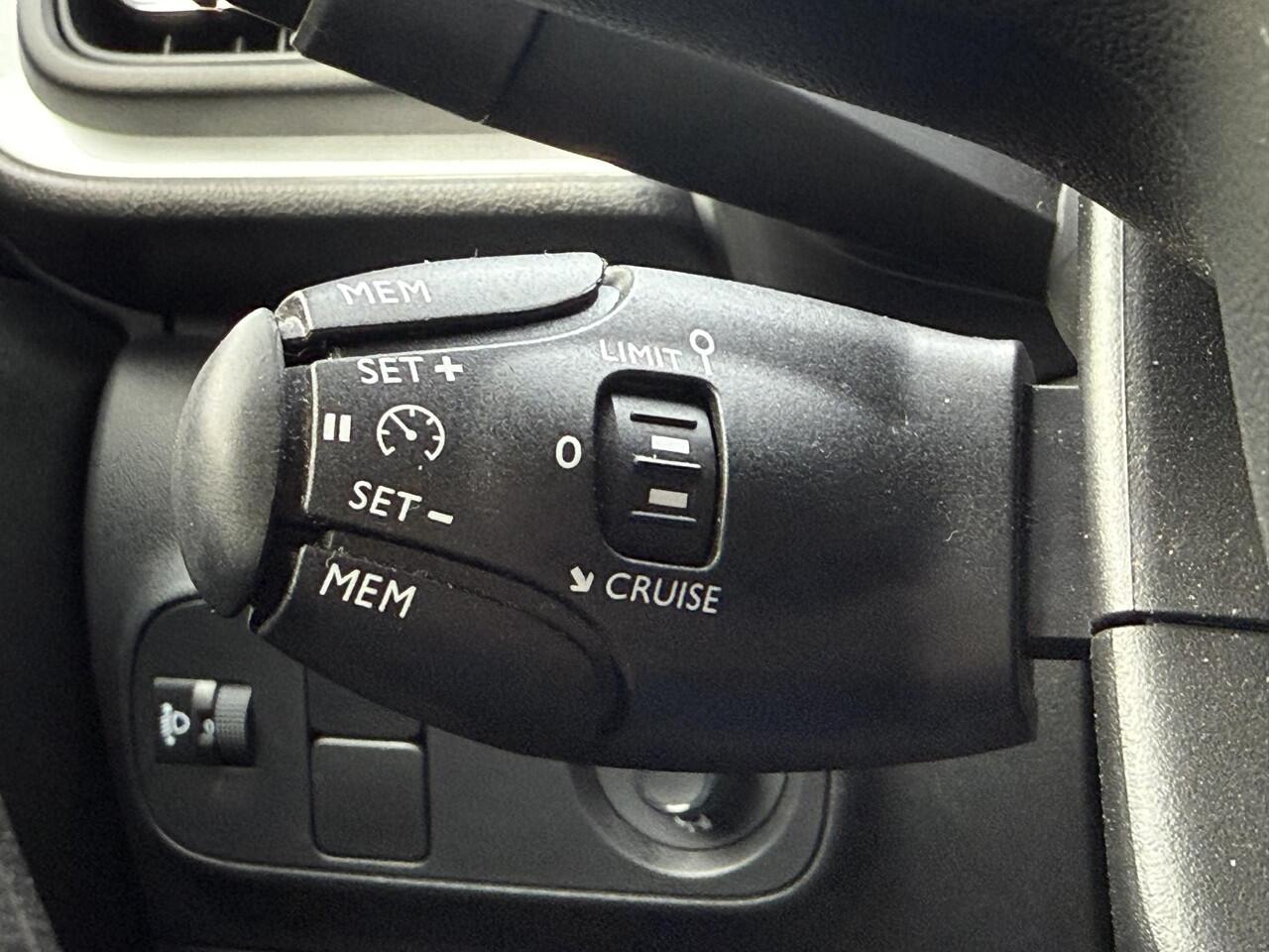 Citroen C3 1.2 PureTech C-Series l Carplay l Cruise l PDC l