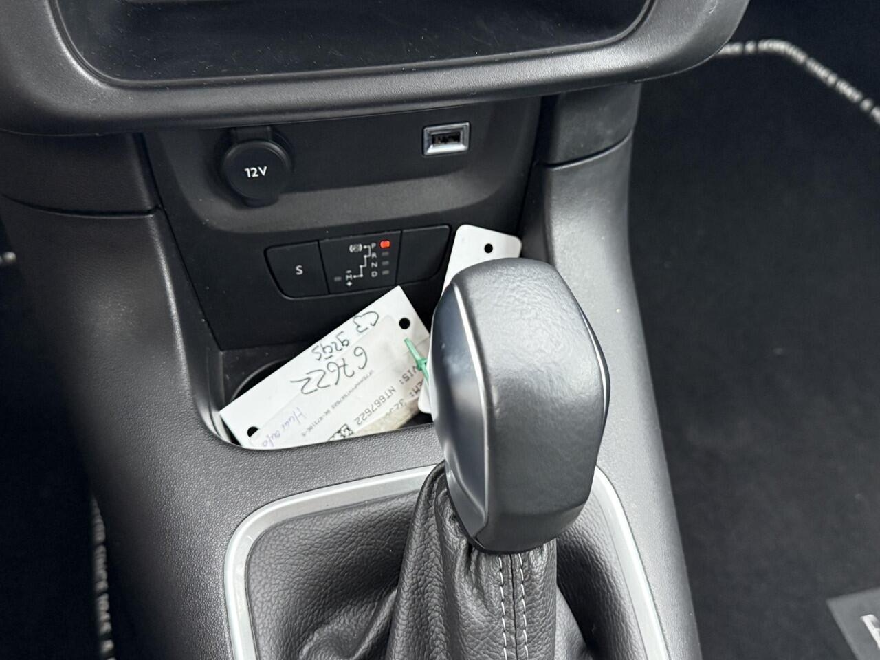 Citroen C3 1.2 PureTech ELLE | ALL-IN RIJKLAAR | Luxe uitvoering | Automaat | Origin. leerpakket | Navi | Camera | Duo-Tone | 17"Velgen