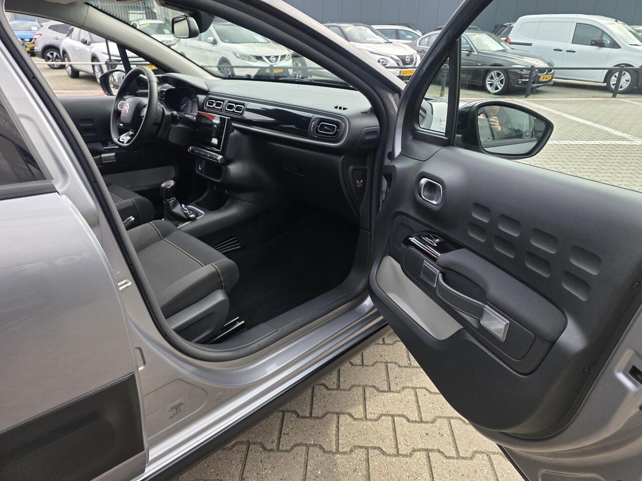 Citroen C3 1.2 PureTech Feel *Achteruitrijcamera & Navigatie*